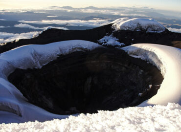 Cráter y Cumbre Sur del Volcán Cotopaxi