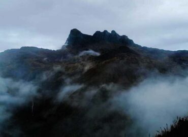 Cerro Hermoso Peak